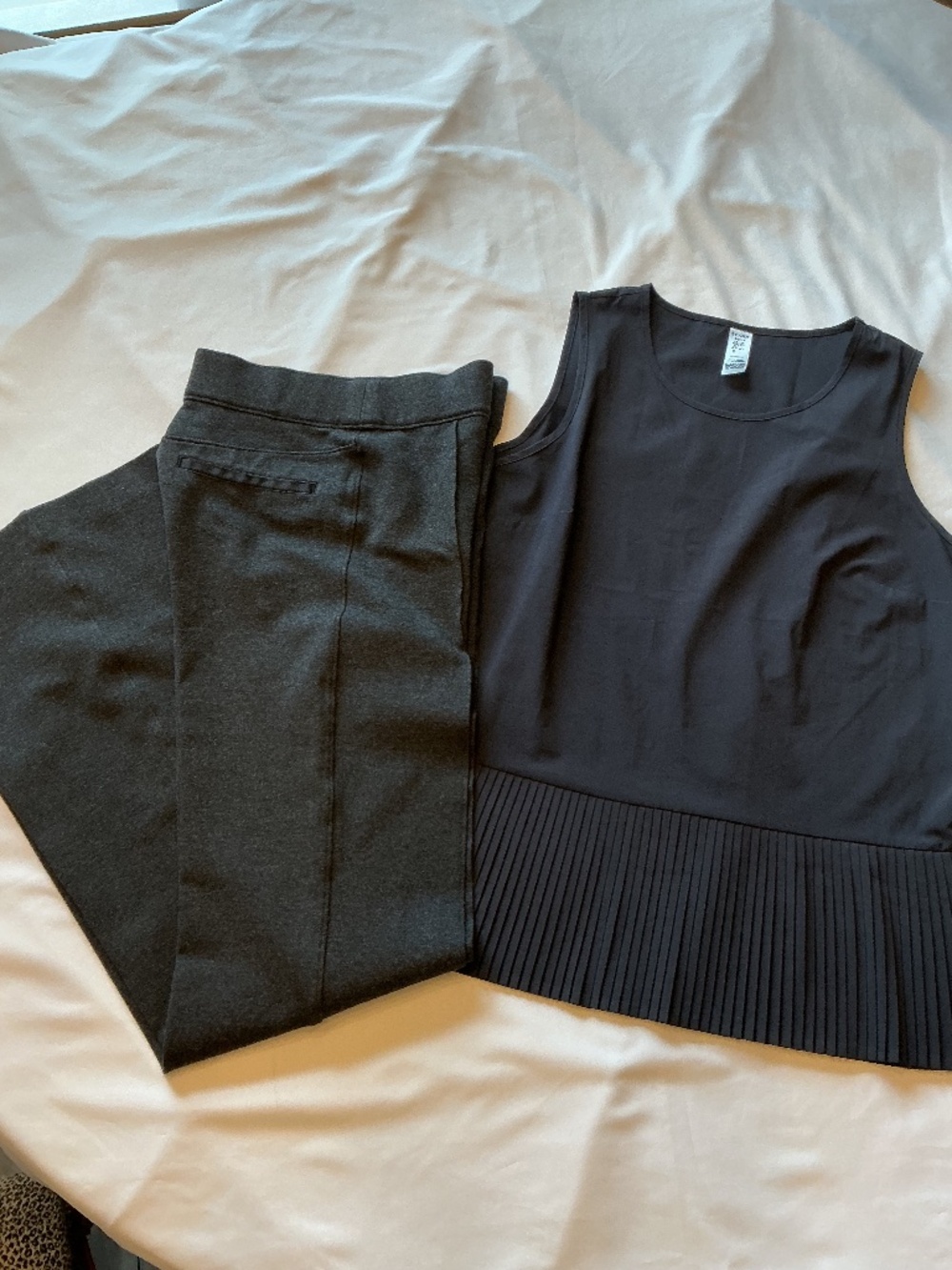 SPANX Get Moving Tank Top & Perfect Ponte Pants High Rise Bundle (size: S & XS)